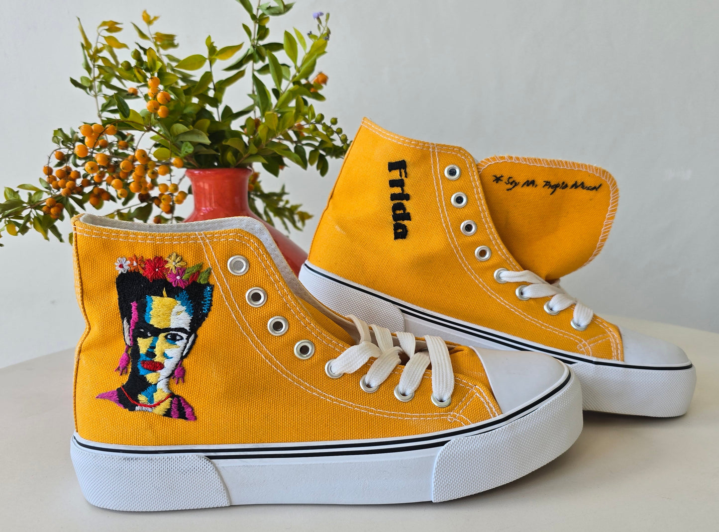 Frida Kahlo - Sheroes Shoe